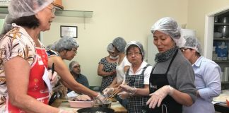 Oficina de Comida Caseira Japonesa, com a cozinheira Marlene Fukushima