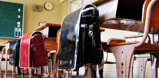 Crianças brasileiras e de outros países com problemas em escolas no Japão