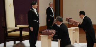 Grupos cristãos no Japão criticam mudança de imperador como Violação da Constituição