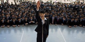 Pesquisa: Jovens japoneses procuram por empresas estáveis com poucas normas