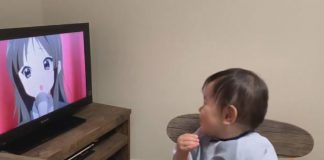 Vídeo de bebê assistindo o Anime K-On! viraliza no Twitter do Japão