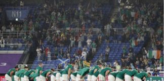 Ato de se curvarem aos espectadores pós-jogos contagiam atletas do Mundial de Rugby