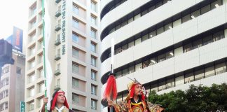NAHA MATSURI E O MAIOR CABO DE GUERRA DO MUNDO