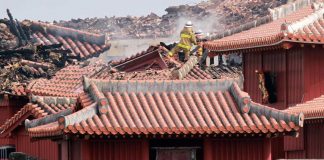 Castelo de Shuri, Okinawa: Após incêndio, muitos solidários se empenham para reconstrução