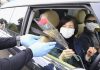 No Dia das Mães no Japão, teve drive-thru com flores em Kawasaki